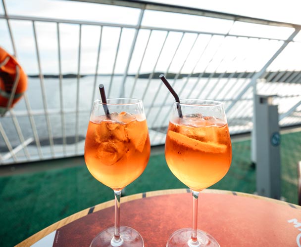 Aperol Spritz på ett kryssningsfartyg